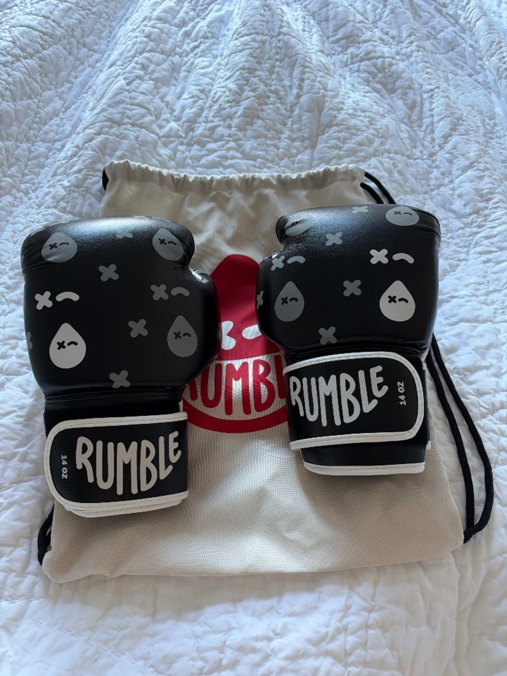 Rumble Boxing Gloves 14 oz Black
